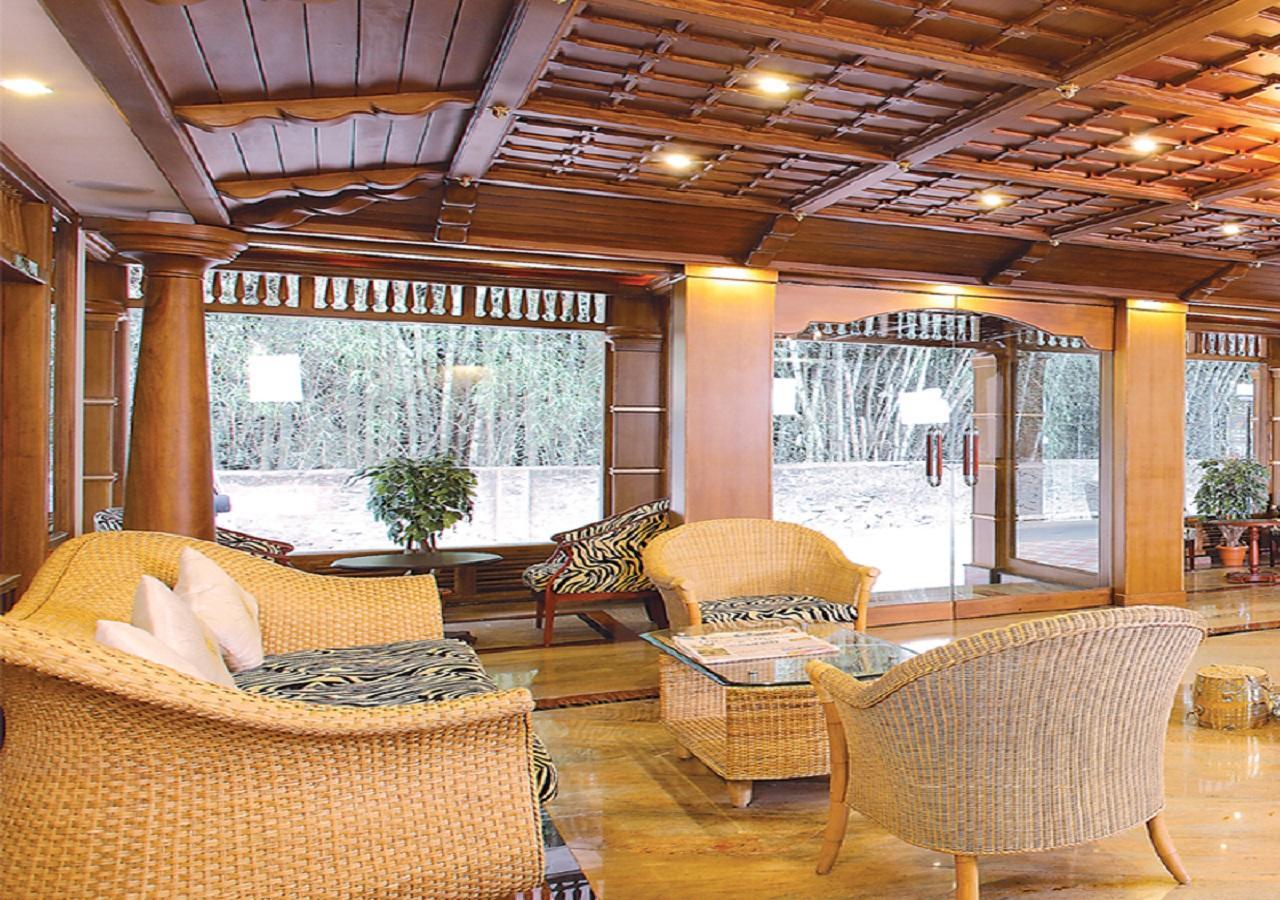 Grand Thekkady Hotel Kumily Buitenkant foto
